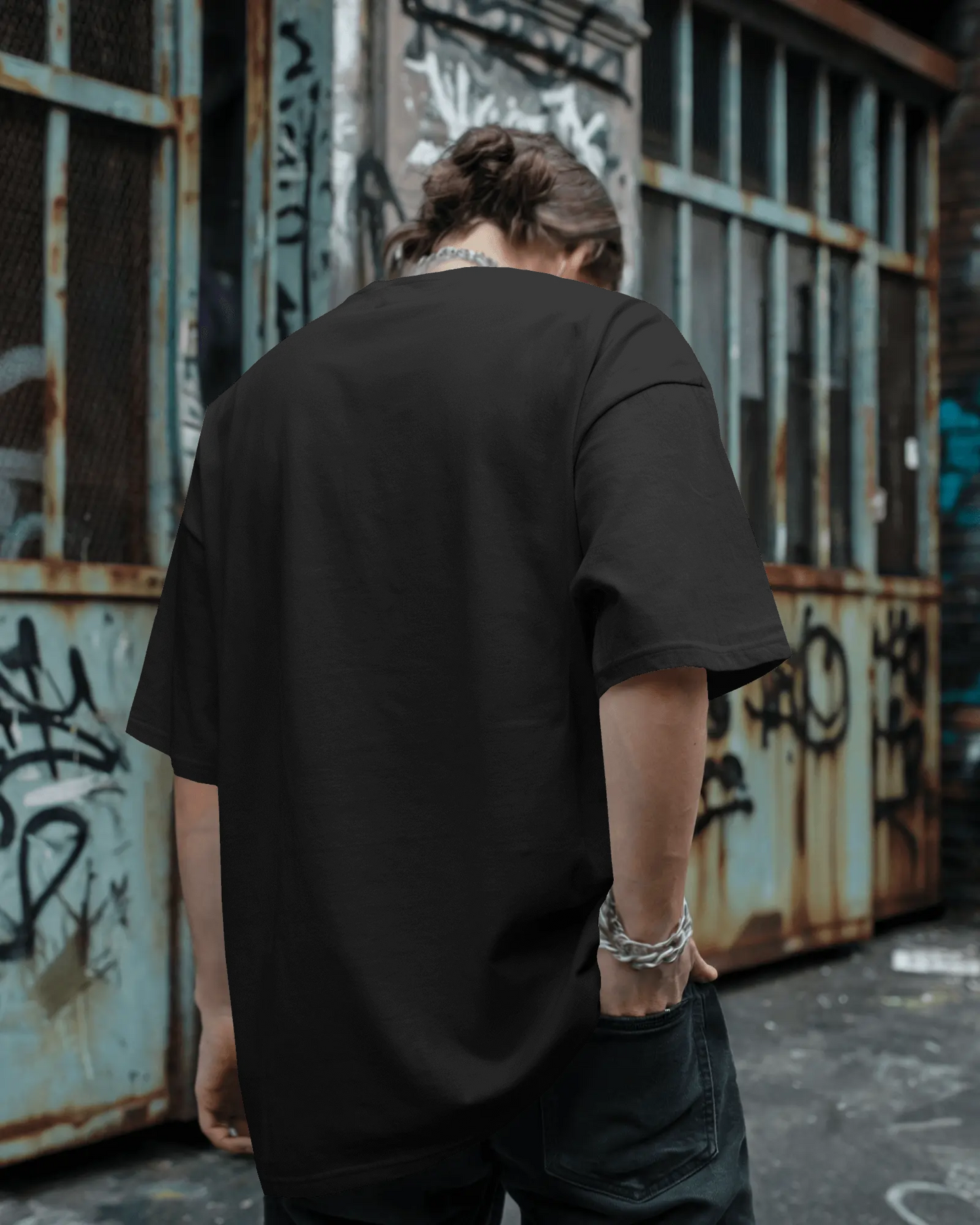 Plain White Oversized Tee – Streetwear Essential